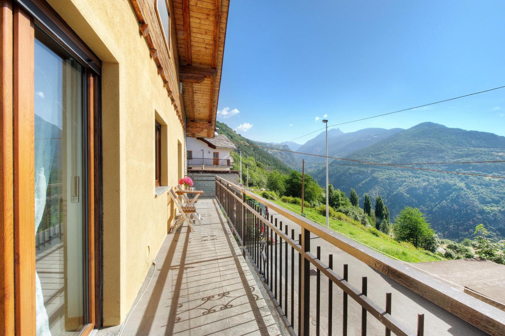 Il Piccolo Nido Apartment อาออสตา ภายนอก รูปภาพ